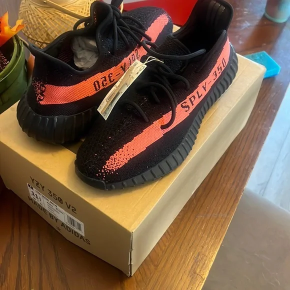 350 Yeezy Boost New With Tags And Box Ships Today Adidas Yeezy Boost 350 V2 True Form - Size 6 4060511933132| eBay main image 4